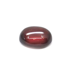 ovaler roter Granat Cabochon Edelstein