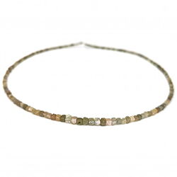 quadratische Diamantwuerfel als Kette