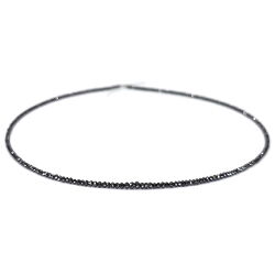 schwarze zarte facettierte Diamantkette