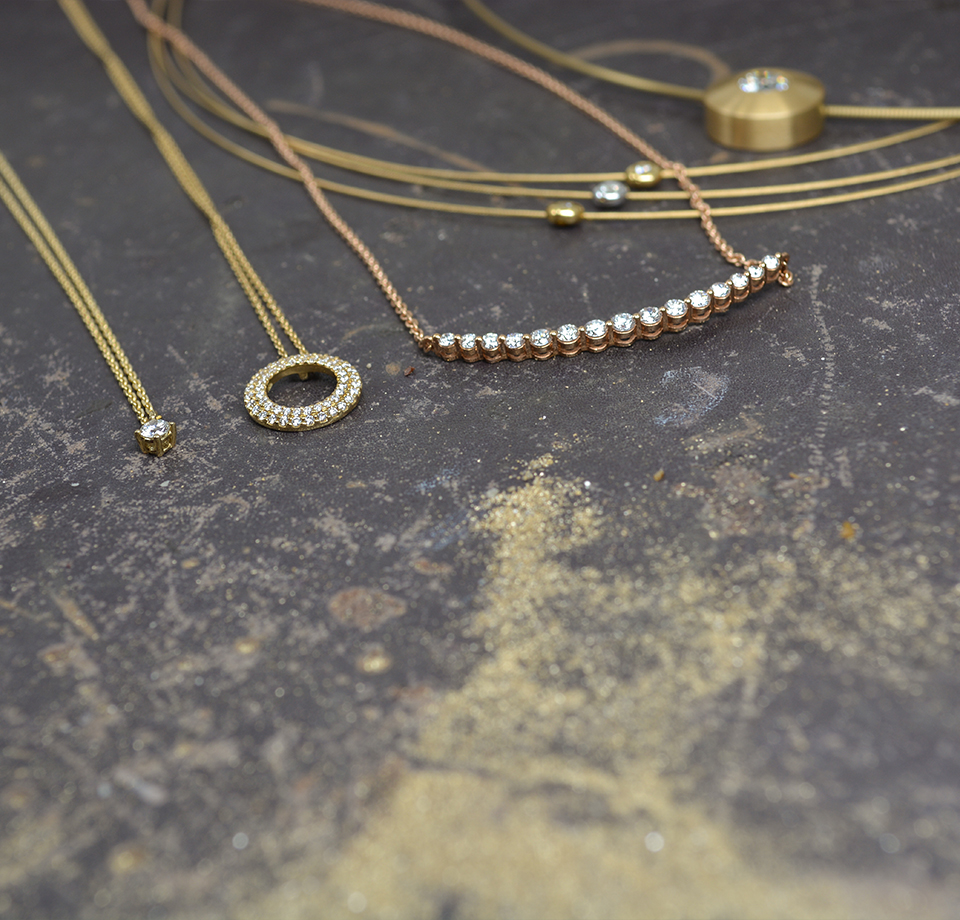 Diamant Halsketten aus Weissgold und Gelbgold Goldschmiede Albath