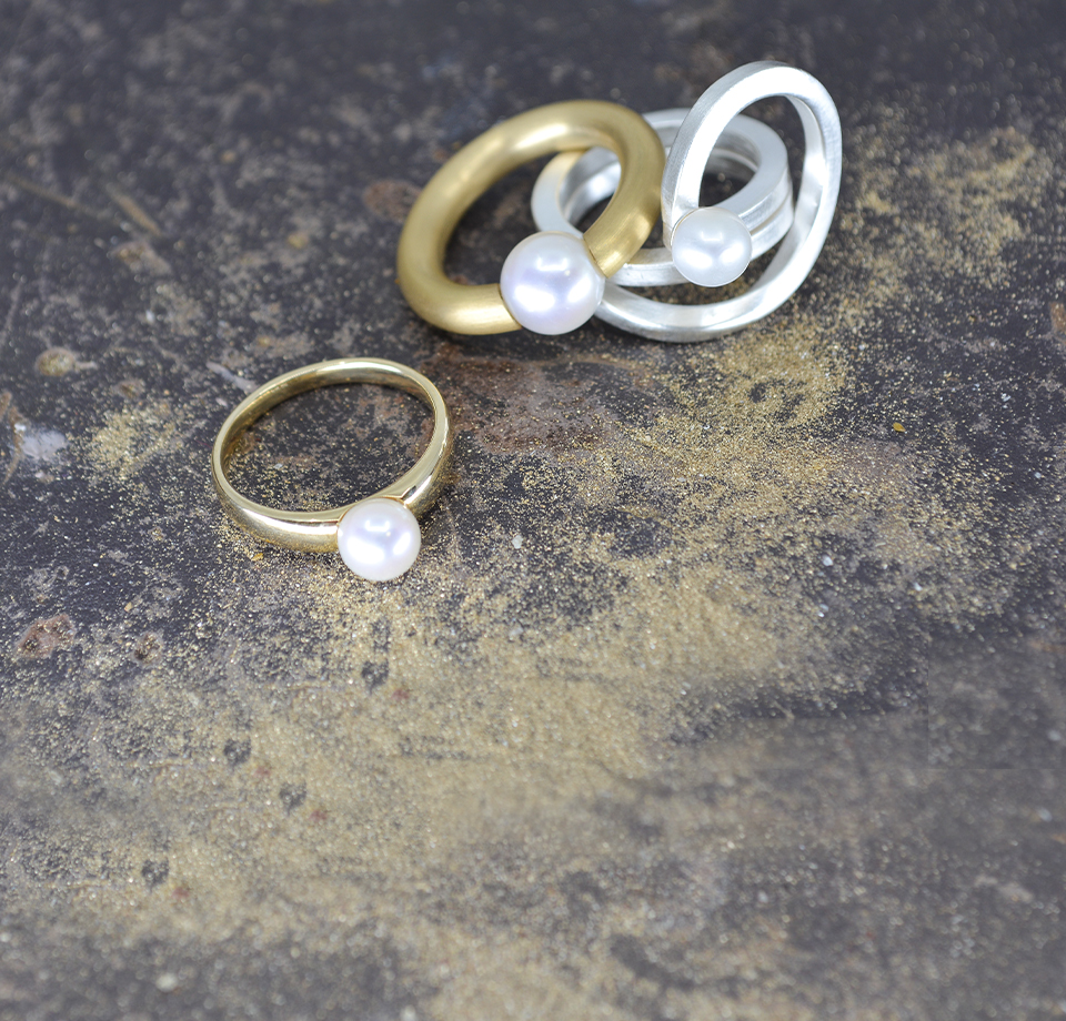 Perlenringe aus Gold und Silber Goldschmiede Albath