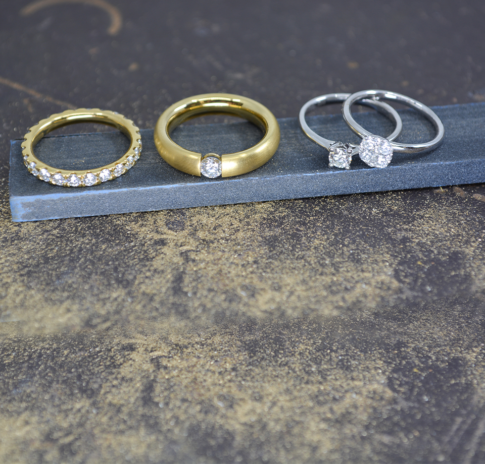 Verlobungsringe in Gelbgold und Weissgold Goldschmiede Albath