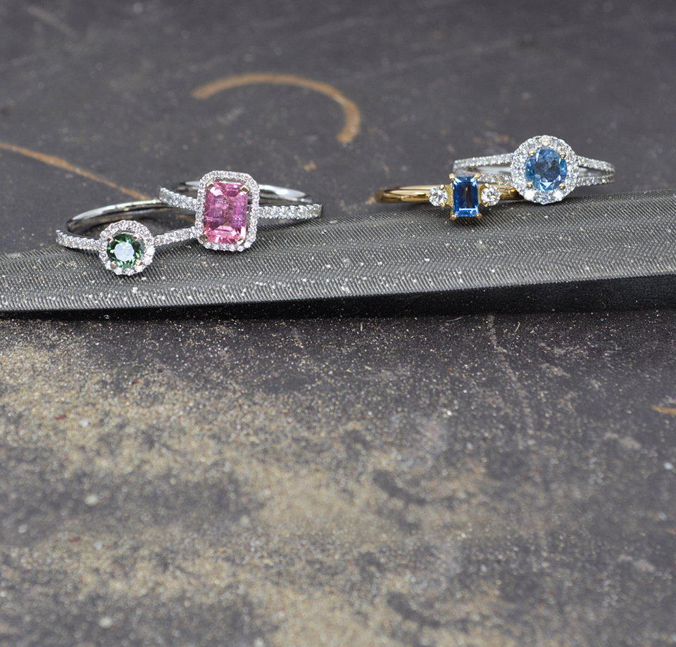 Verlobungsringe mit Diamanten und bunten Edelsteinen Goldschmiede Albath