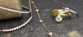 goldring-und-kette-mit-brillanten-juwelier-albath
