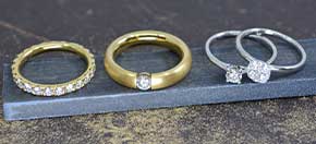 drei-goldene-und-silberne-ringe-schmuckgeschaeft-aachen