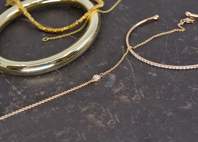 vier Goldschmuck Armbaender Goldschmiede Albath