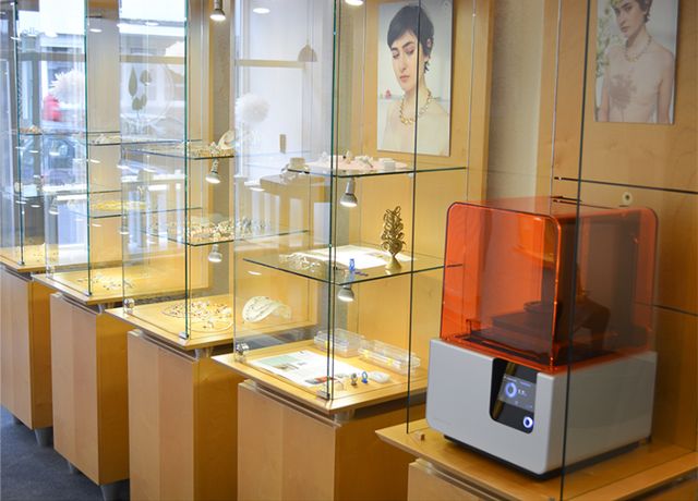 Schmuckvitrinen und 3D Drucker Goldschmiede Albath